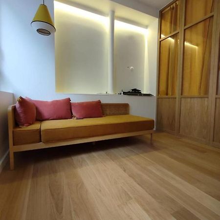 Suite Confortable Sur Le Canal Saint-Martin / Republique Париж Екстериор снимка