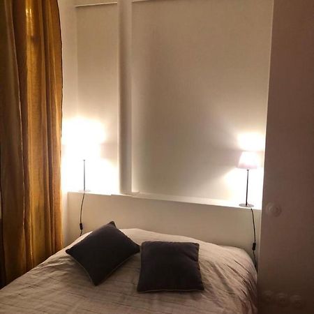Suite Confortable Sur Le Canal Saint-Martin / Republique Париж Екстериор снимка