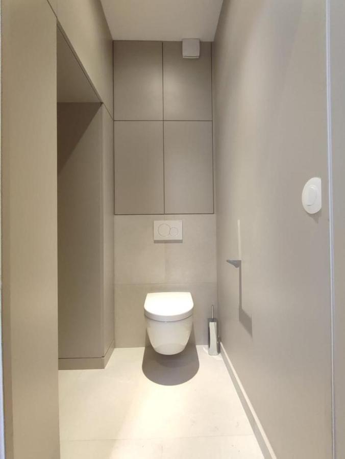 Suite Confortable Sur Le Canal Saint-Martin / Republique Париж Екстериор снимка
